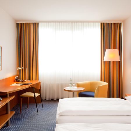 Hotel Vienna House By Wyndham Baltic Stralsund Esterno foto