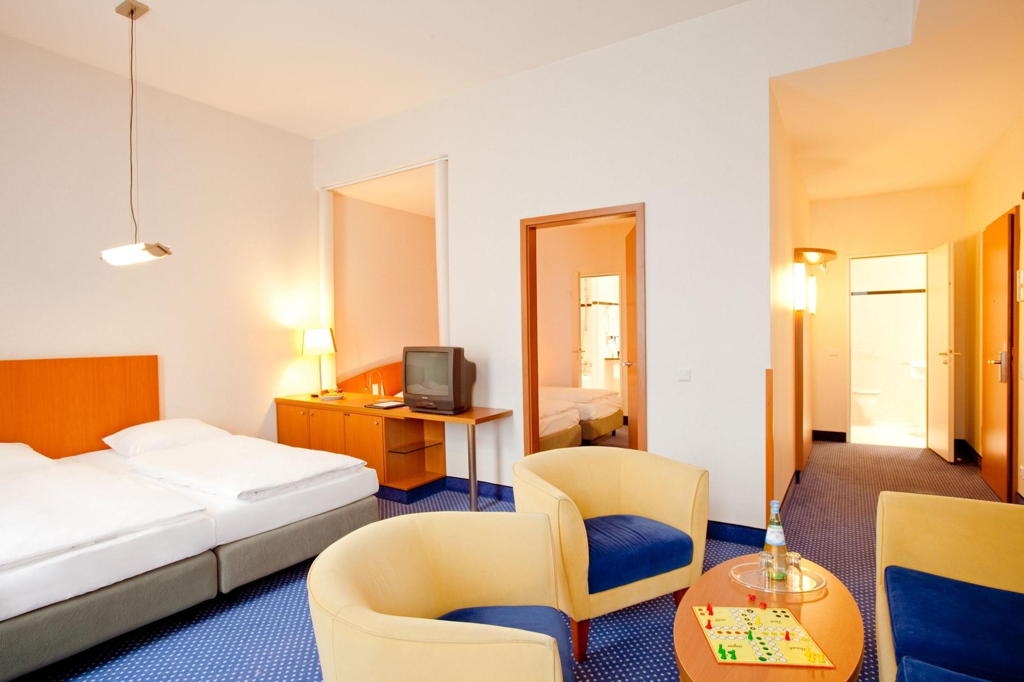Hotel Vienna House By Wyndham Baltic Stralsund Esterno foto