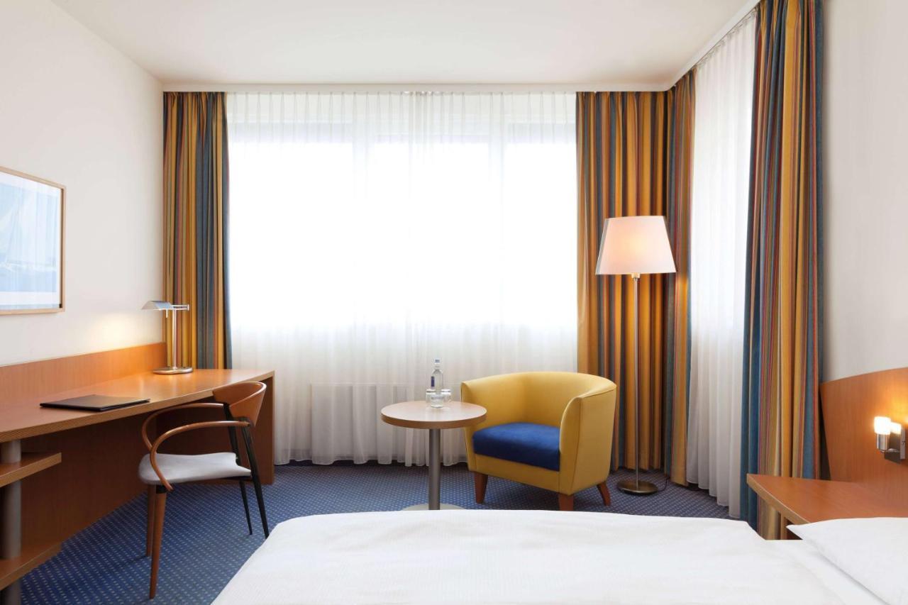Hotel Vienna House By Wyndham Baltic Stralsund Esterno foto