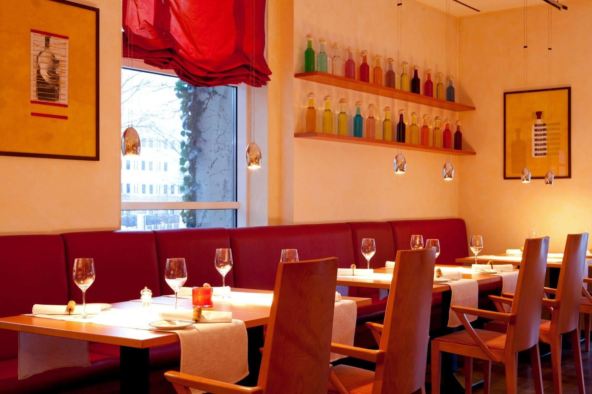 Hotel Vienna House By Wyndham Baltic Stralsund Esterno foto